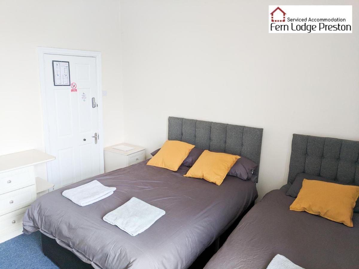 4 Bedroom House At Fern Lodge Preston Serviced Accommodation - Free Wifi & Parking Luaran gambar