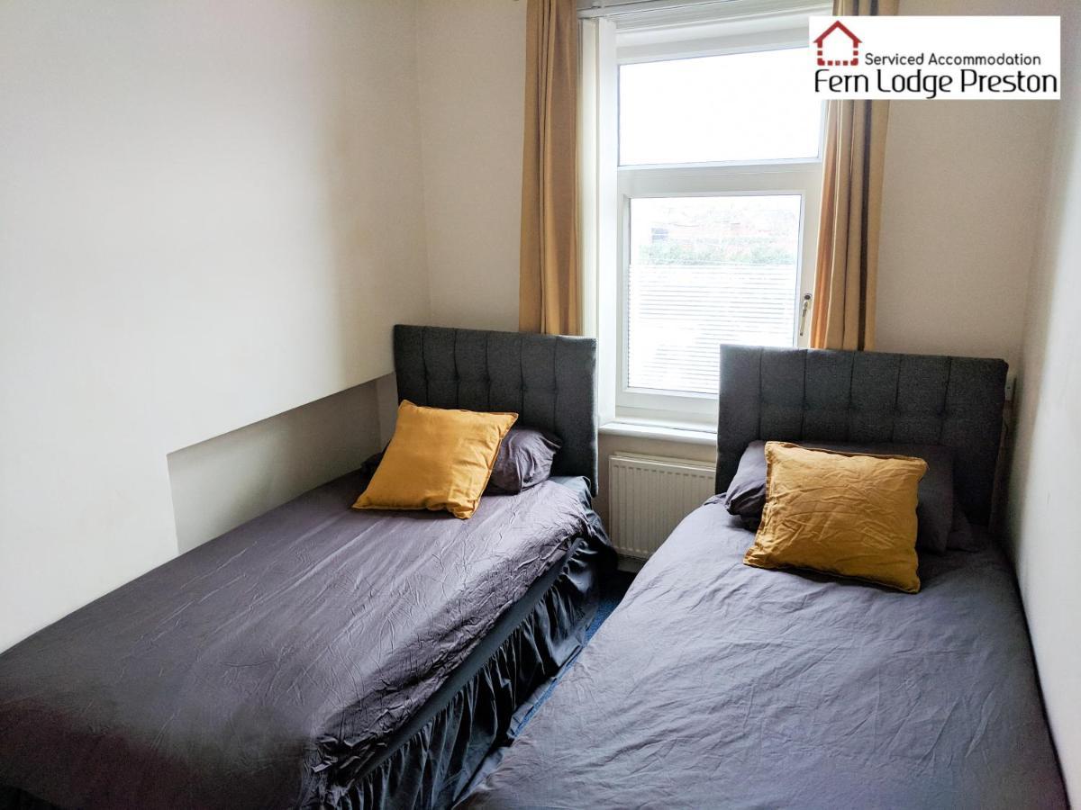 4 Bedroom House At Fern Lodge Preston Serviced Accommodation - Free Wifi & Parking Luaran gambar