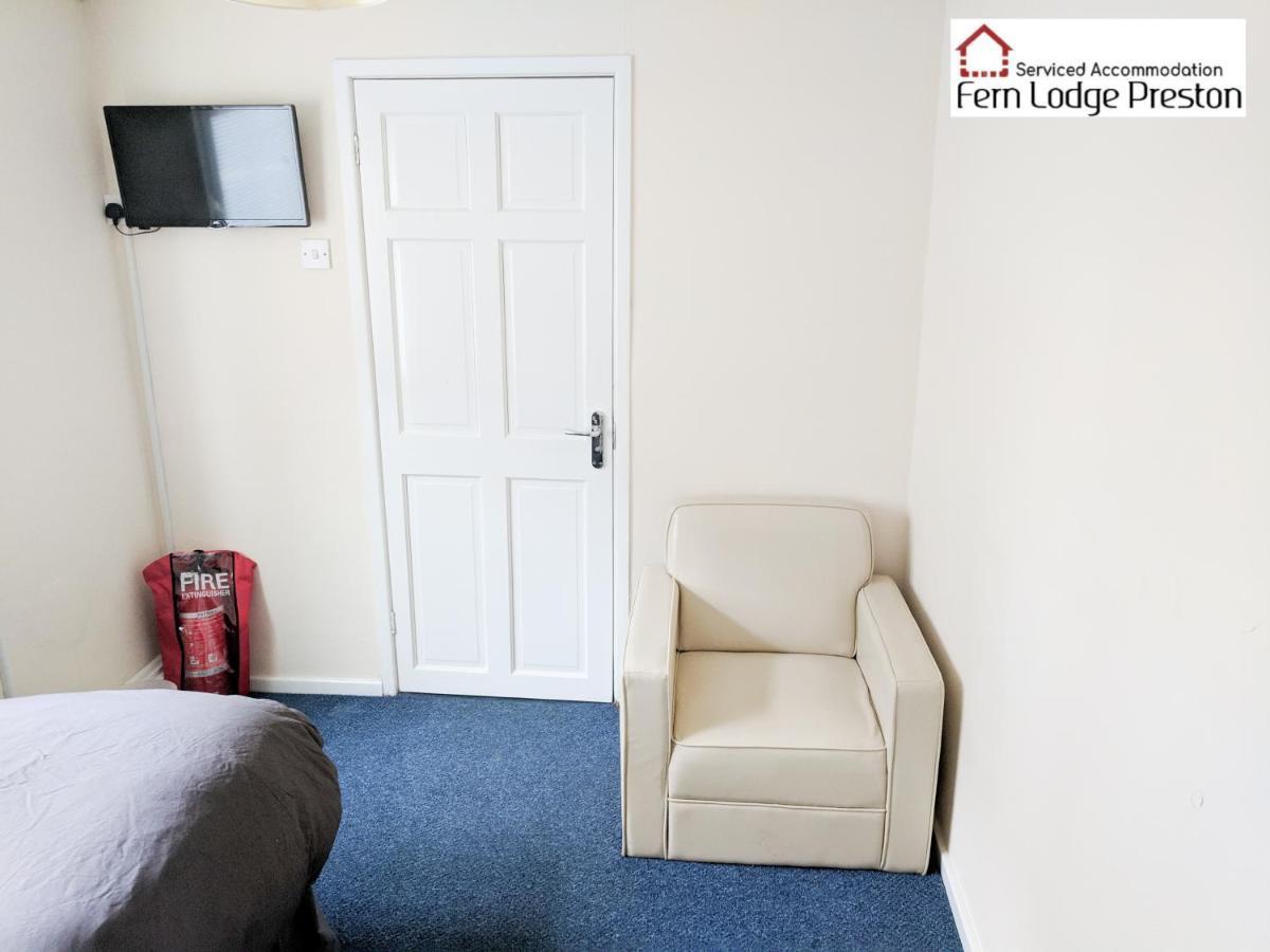 4 Bedroom House At Fern Lodge Preston Serviced Accommodation - Free Wifi & Parking Luaran gambar