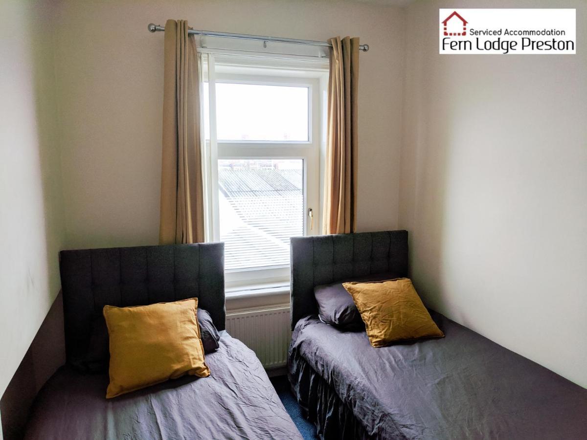 4 Bedroom House At Fern Lodge Preston Serviced Accommodation - Free Wifi & Parking Luaran gambar