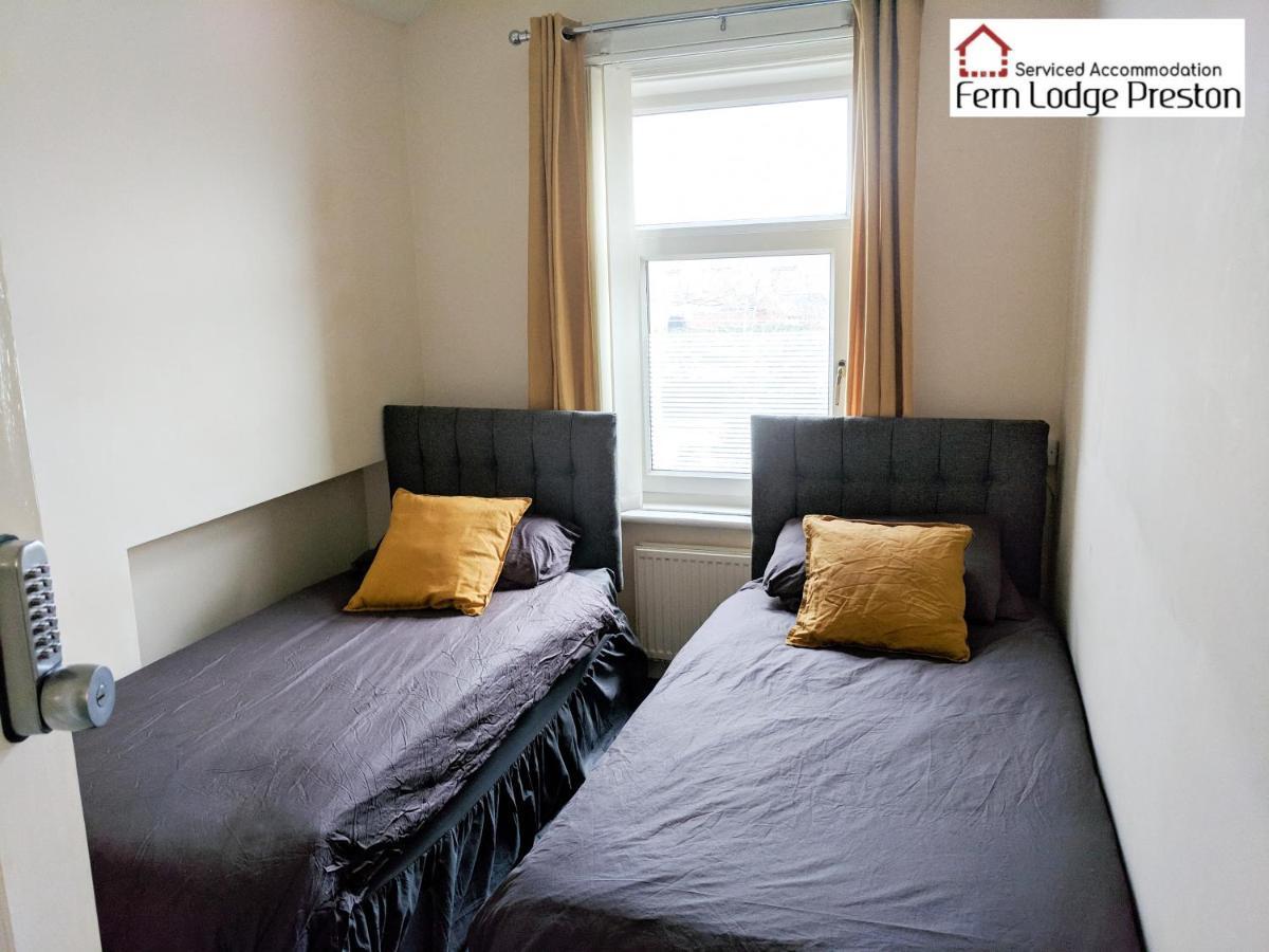 4 Bedroom House At Fern Lodge Preston Serviced Accommodation - Free Wifi & Parking Luaran gambar