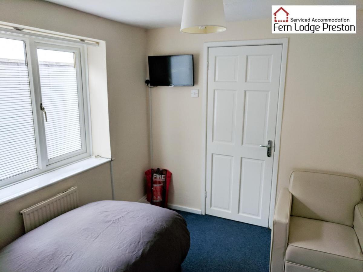 4 Bedroom House At Fern Lodge Preston Serviced Accommodation - Free Wifi & Parking Luaran gambar