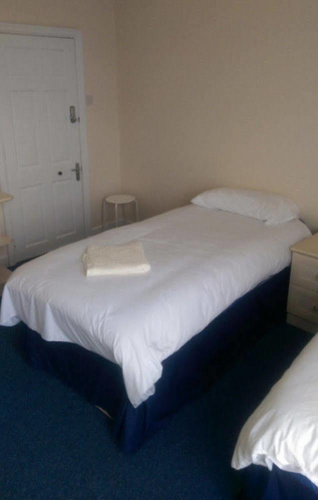 4 Bedroom House At Fern Lodge Preston Serviced Accommodation - Free Wifi & Parking Luaran gambar